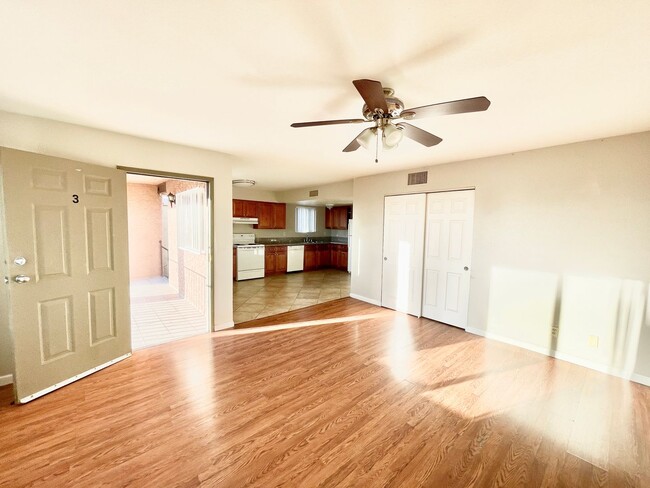 Photo - 2149 Exeter Dr Unit 3