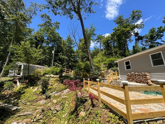 Photo - 22 Hemlock Trail