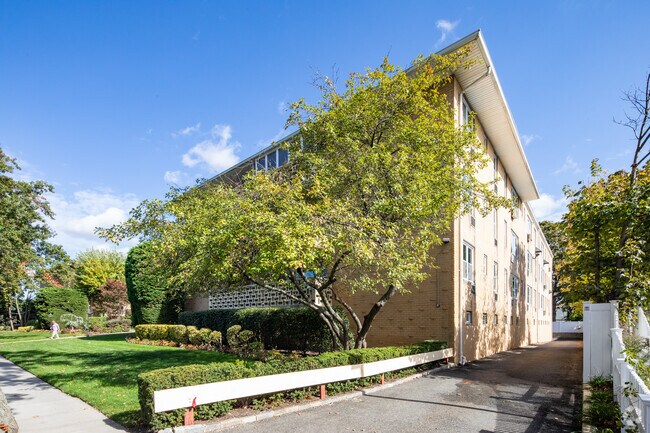 Photo - Capital House