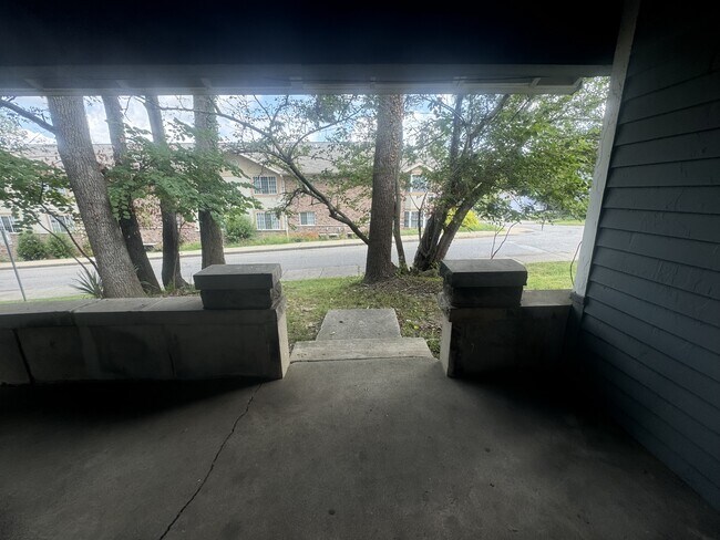 Photo - 402 S Dunn St