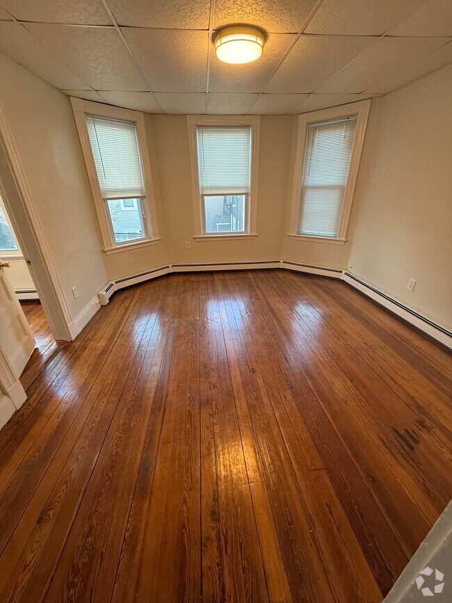 Building Photo - 28 Plymouth St Unit 2 Rental