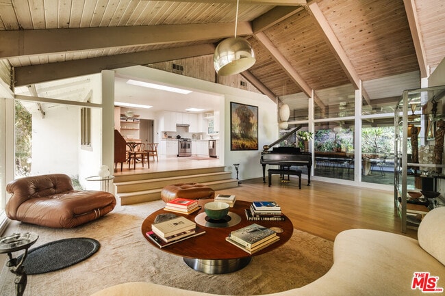 Photo - 7235 Woodrow Wilson Dr House