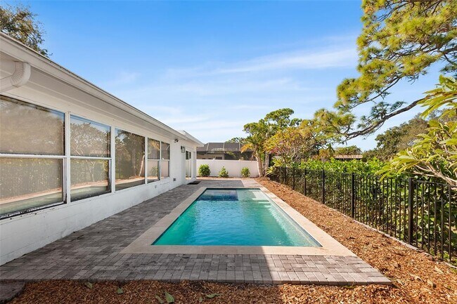 Photo - 1455 54th Ave NE