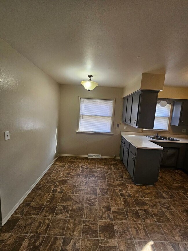 Photo - 9111-9113 W Herbert Ct. (Townhouse) Unidad 9111