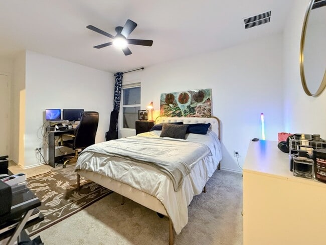 Building Photo - 412 Texas Angel Way Unit 4