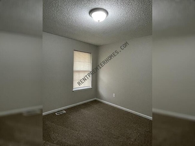 Photo - 3 Havenwood Ln