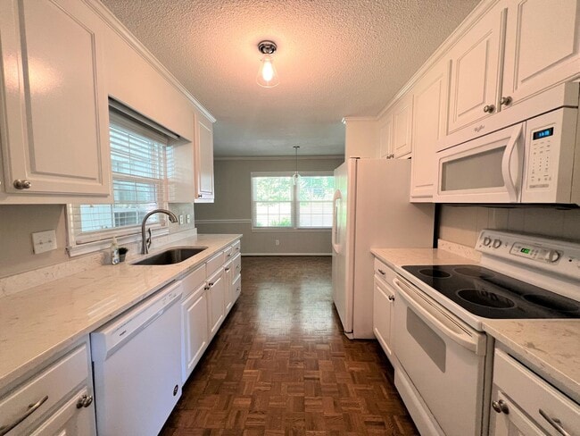 Photo - ~~ Spectacular Updated Ranch Home ~~