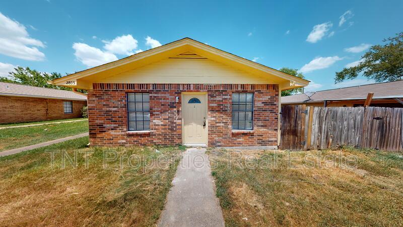 Photo - 2805 Sprucewood Street
