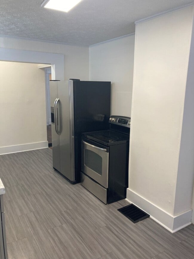 Photo - Two bedroom House For Rent S. Floyd Street