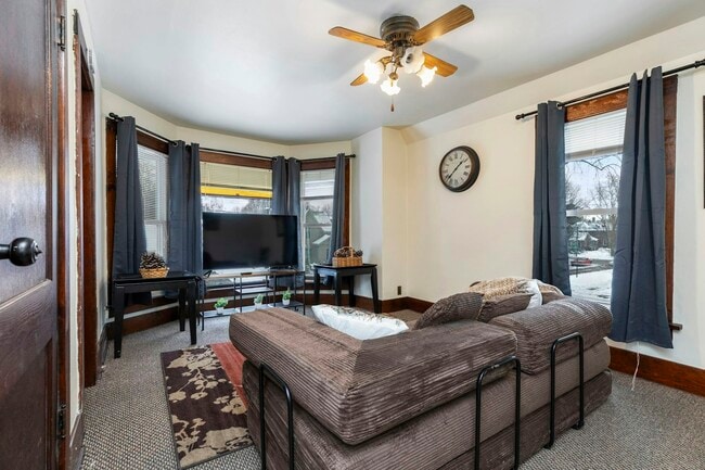 Photo - 511 S 3rd St