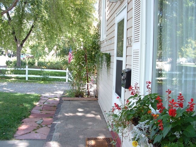 Photo - Beautiful home in Longmont for Rent.