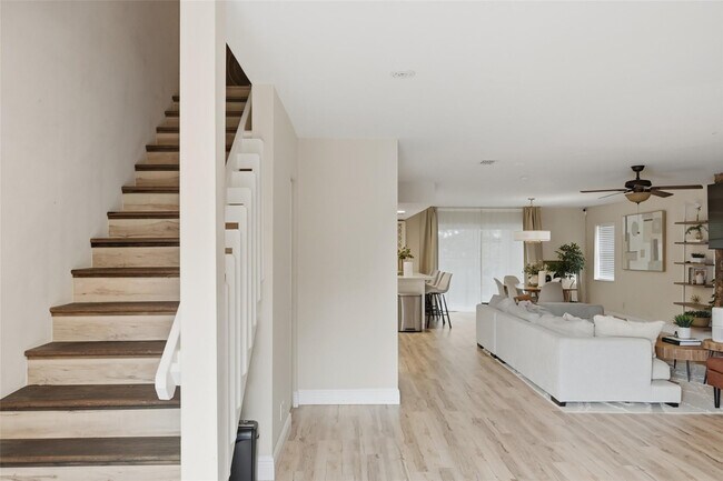 Photo - 4337 Coral Springs Dr