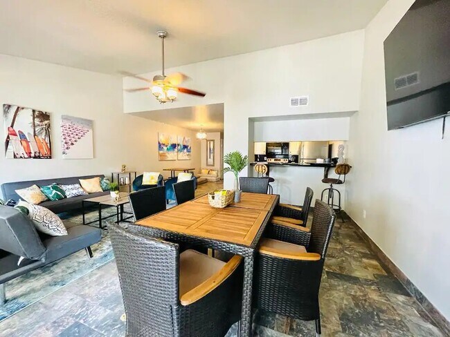 117 E Mesquite St Unit B