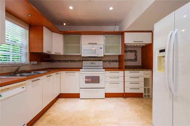 Photo - 5490 SW 57th Ave