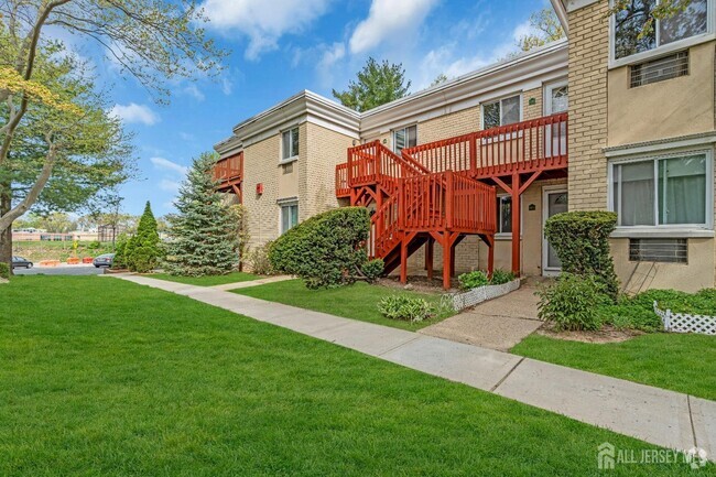 Building Photo - 1 Lake Ave Unit 8B Rental