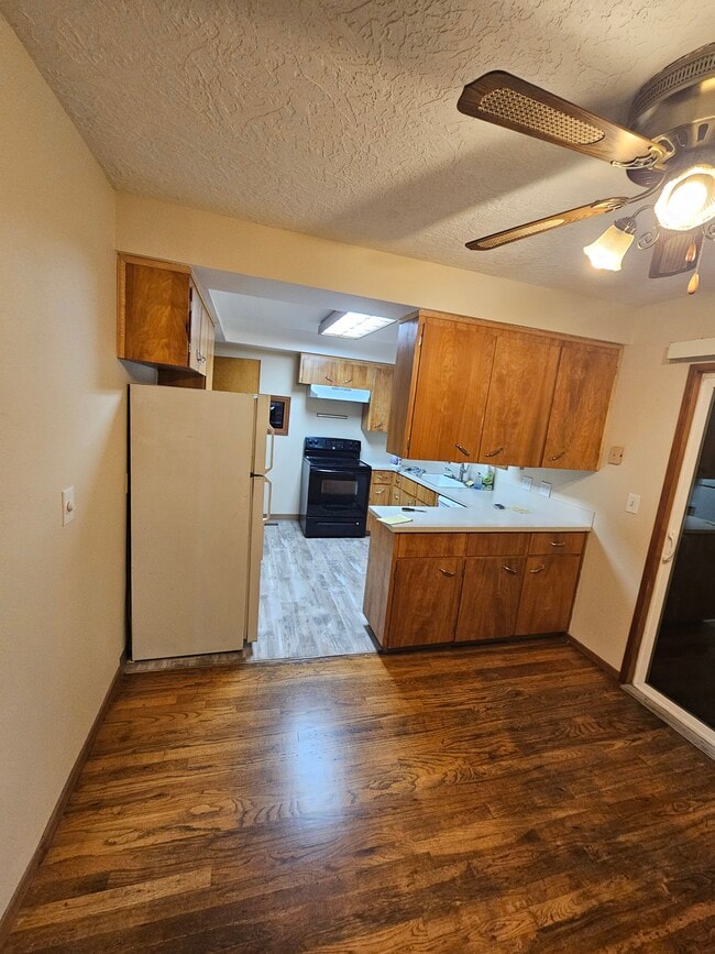 Kitchen - 6336 SE Cedarcrest Dr Unit A
