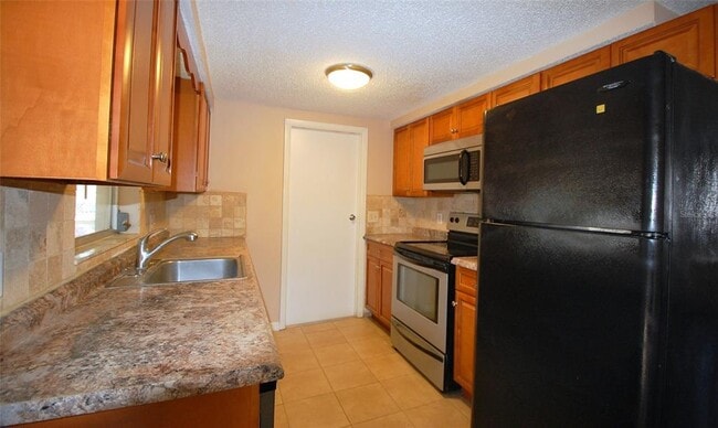 Photo - 7814 Topay Ln