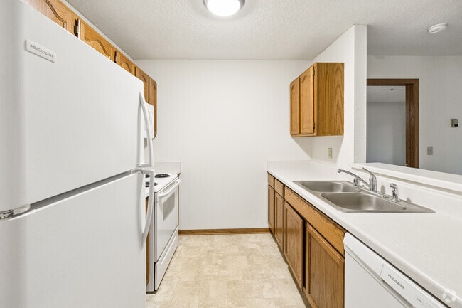 2BR, 2BA - 1,156SF - Kitchen - Willow Brook Greens
