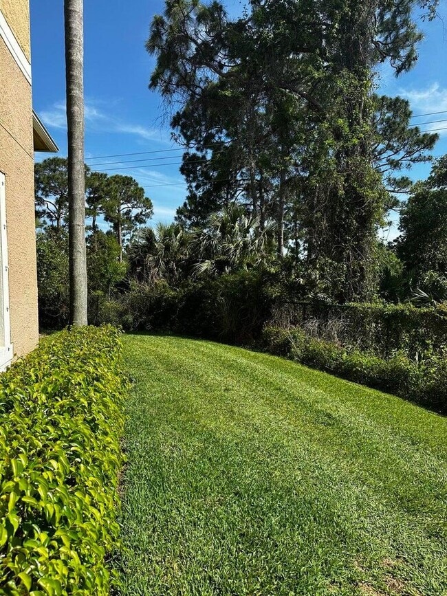 Photo - 3615 NW Adriatic Ln Unit 204