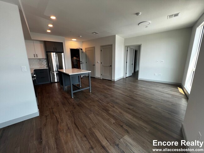 Photo - 80 Rugg Rd Unit 1BR