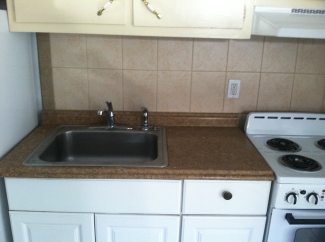 Photo - 495 Main St Unit B-R