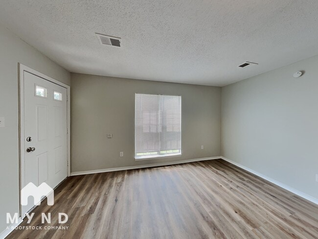 Photo - 6606 Coral Way