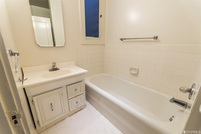 Photo - 36 Toledo Way