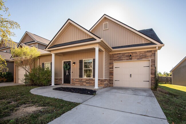 Photo - 915 Erika Ln