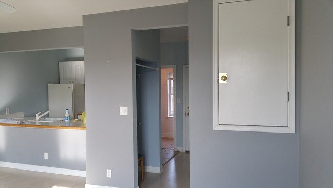 Photo - 19 S Broadway Unit Studio
