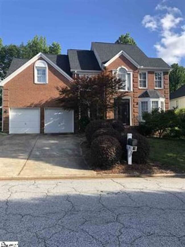Building Photo - Greer, 3BD/2.5BA plus bonus, 2628SF Rental