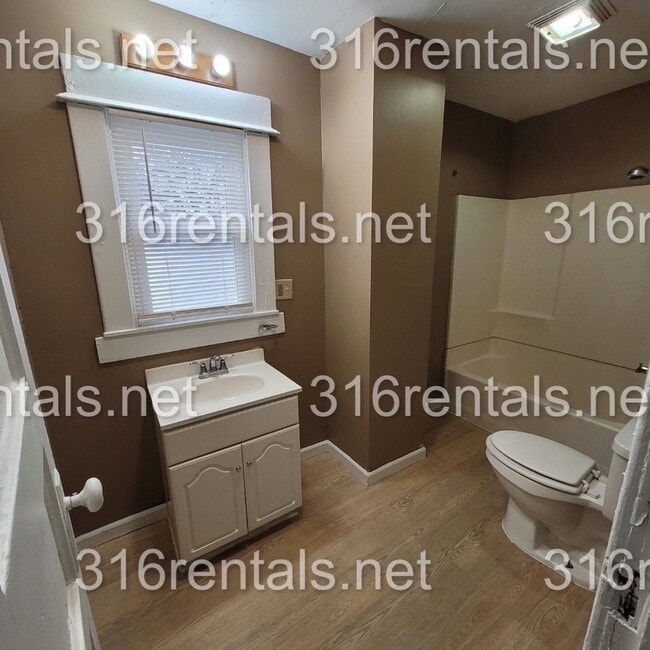 Photo - $825- 2 bed 1 bath - Home