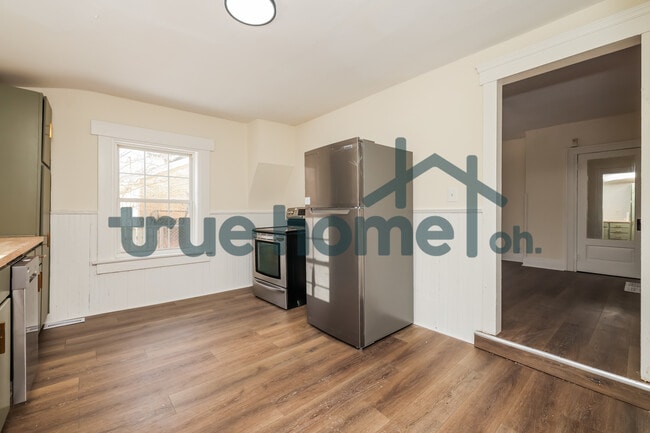 Photo - 130 Burgess Ave