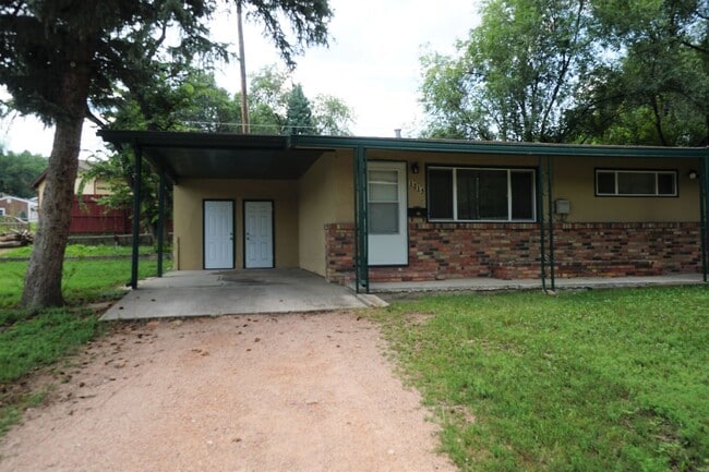 Photo - 1914 Cascade Ln House