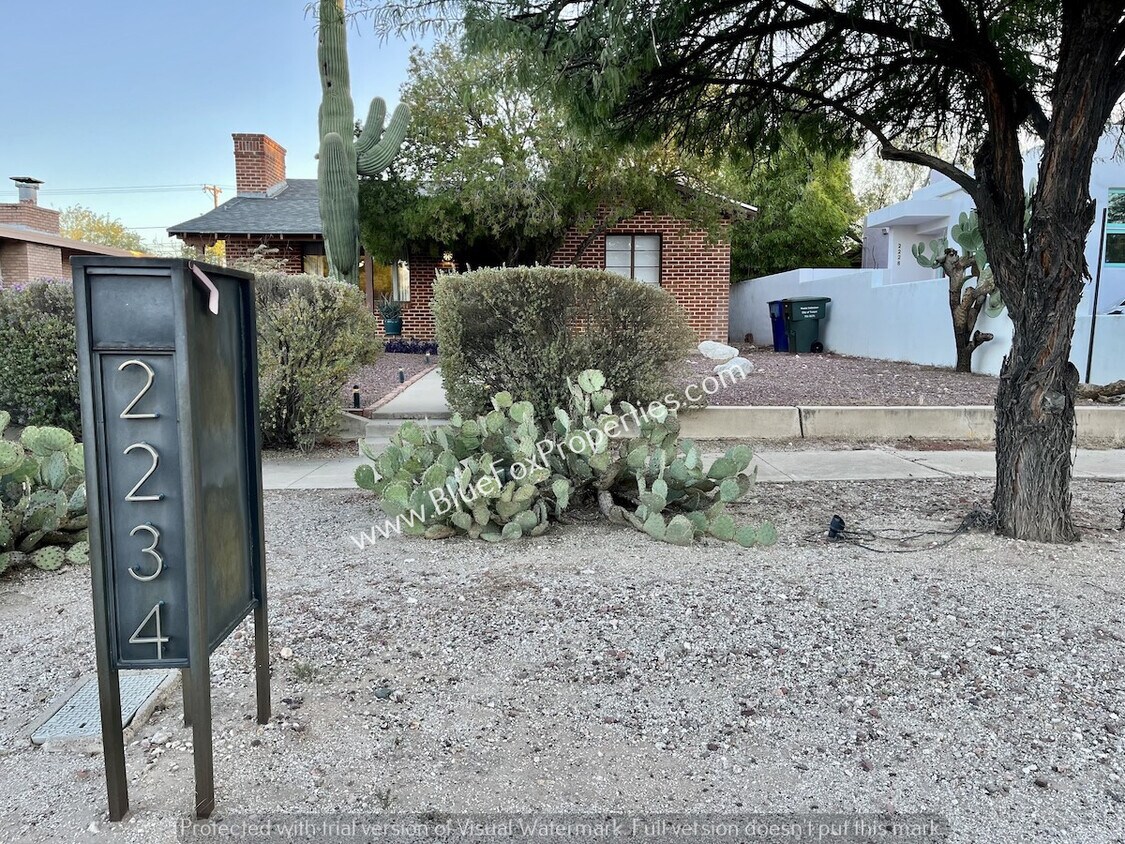 Photo - 2234 E Helen St-