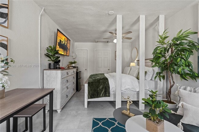 Photo - 12101 Everglades St Unit 5