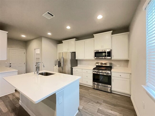 Photo - 1603 Denesa Dr