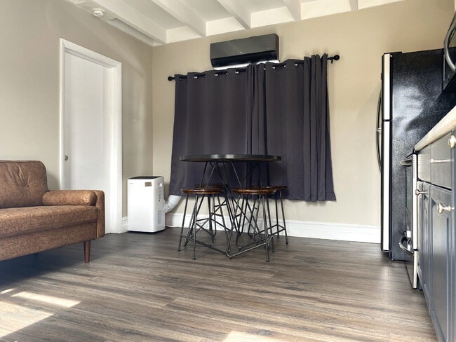 Photo - Private Fort Lauderdale FURNISHED 1/1 Avai...