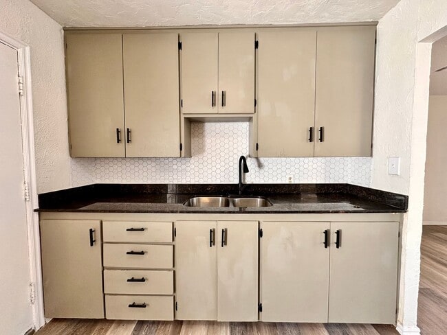 Photo - Newly Remodeled Home with Move-In Special!