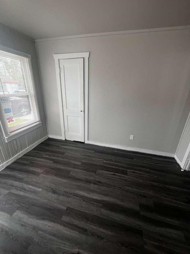 Photo - 1411 Mcneil St