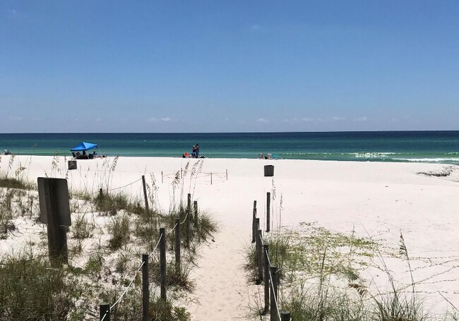 Photo - 606 Lantana St