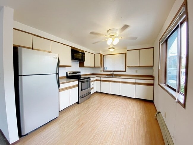 Photo - 6623 E 6th Ave Apartment Unit A