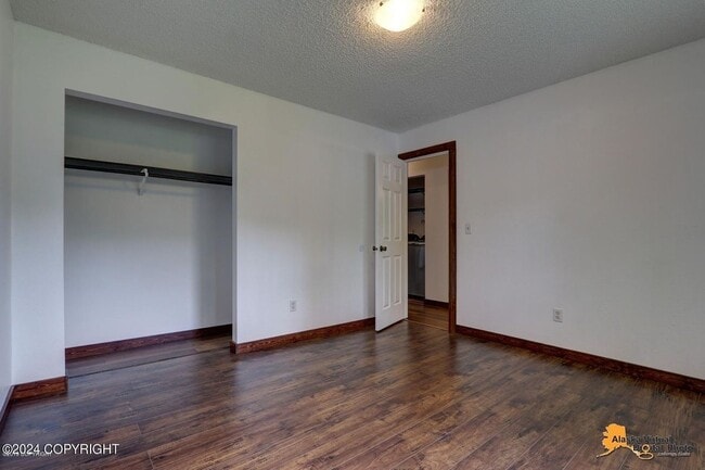 Photo - 3721 Gardner St