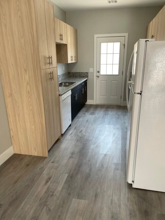 Photo - 1400 Star Rd Unidad 2