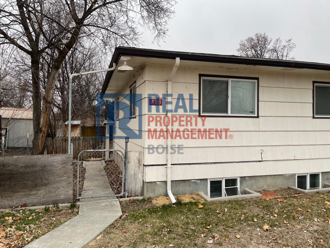 Spacious Basement Apartment in Downtown Ca... - Spacious Basement Apartment in Downtown Ca...