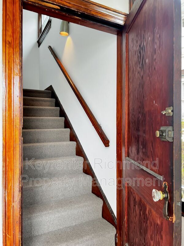 Photo - 2806 Hawthorne Ave Unit 2