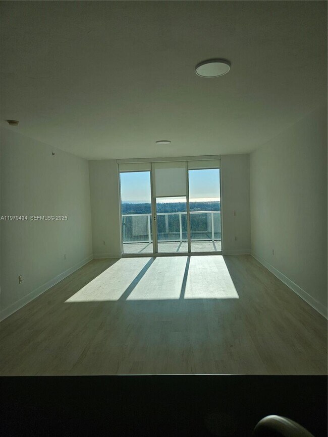 Photo - 15051 Royal Oaks Ln Unidad 2003