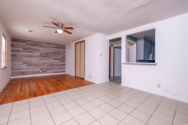 Photo - 1310 E North St