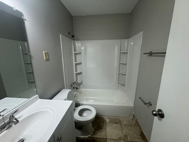 Photo - 5021 Appleville St