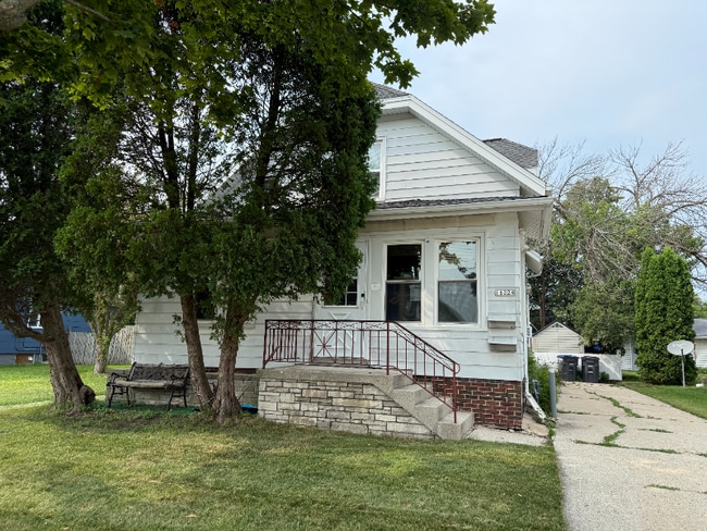 Building Photo - 1822 Superior Ave Rental