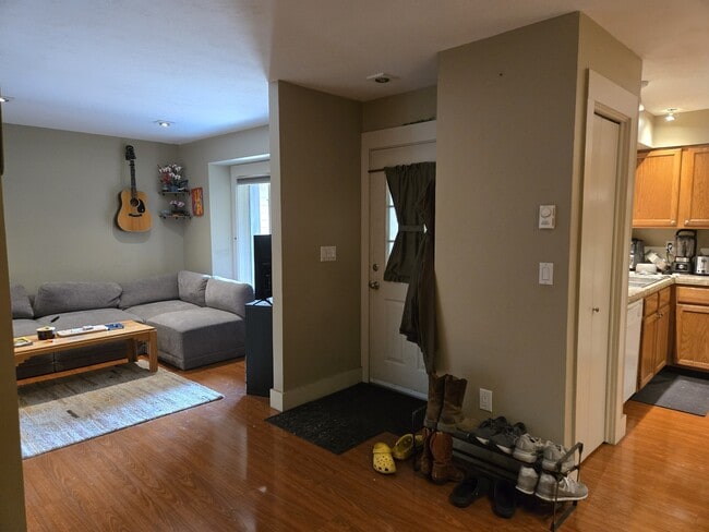 Photo - 1703 W Olive St